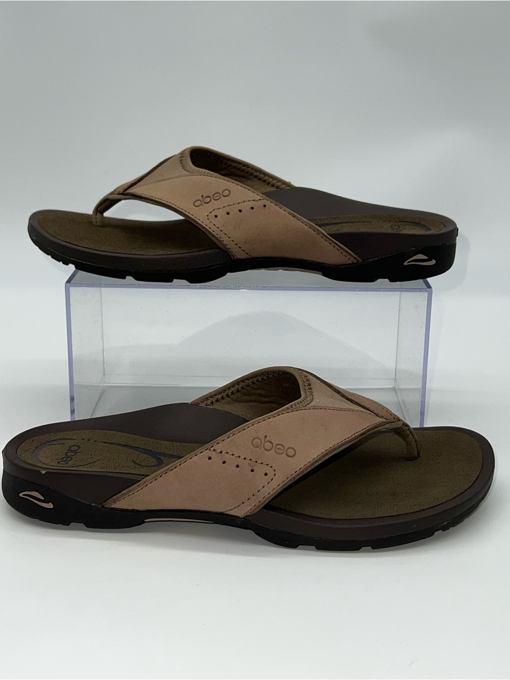 Abeo Balboa Women's Thong Tan Leather Upper Sandals with Brown Sole-Size 7